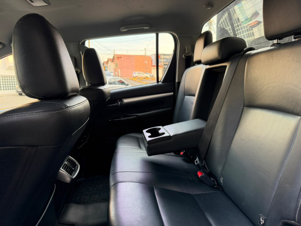 TOYOTA Hilux Caminhonete 2.7 16V 4P SRV FLEX CABINE DUPLA AUTOMÁTICO