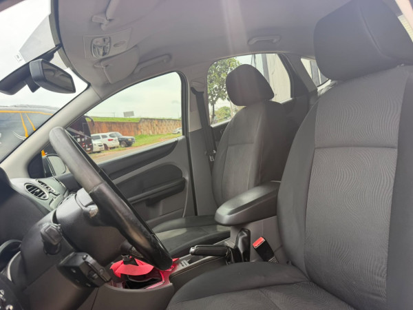 FORD Focus Hatch 2.0 16V 4P SE PLUS DIRECT