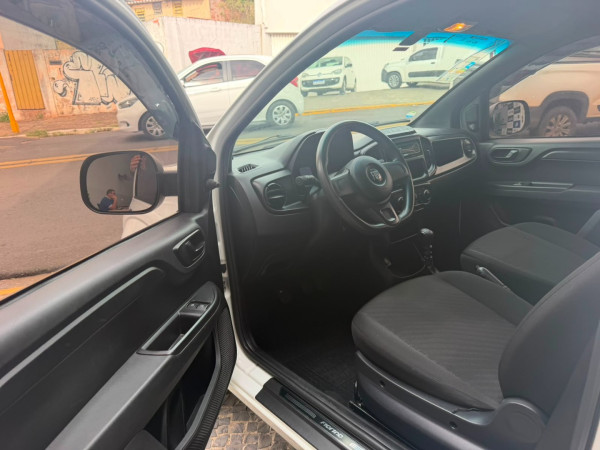FIAT Fiorino Furgão 1.4 FLEX ENDURANCE