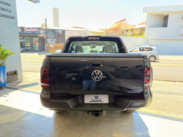 VOLKSWAGEN Amarok 3.0 V6 CABINE DUPLA HIGHLINE EXTREME 4X4 TURBO INTERCOOLER AUTOMÁTICO
