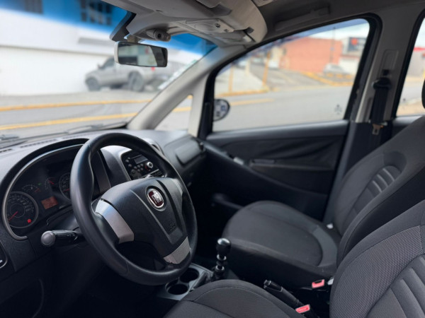 FIAT Idea 1.4 4P ATTRACTIVE FLEX