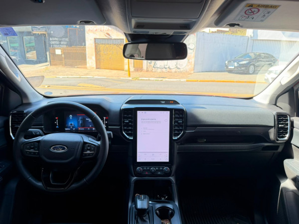 FORD Ranger 3.0 V6 4X4 LIMITED TURBO DIESEL CABINE DUPLA AUTOMÁTICO