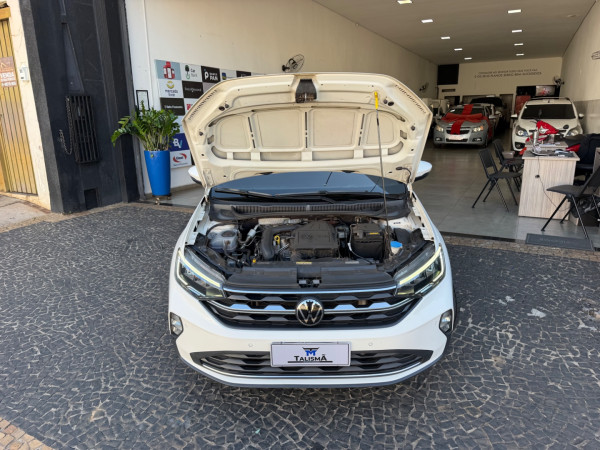 VOLKSWAGEN Nivus 1.0 4P FLEX 200 TSI HIGHLINE TURBO AUTOMÁTICO