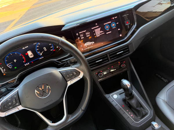 VOLKSWAGEN Nivus 1.0 4P FLEX 200 TSI HIGHLINE TURBO AUTOMÁTICO