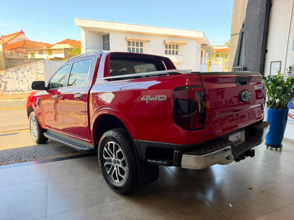 FORD Ranger 3.0 V6 4X4 LIMITED TURBO DIESEL CABINE DUPLA AUTOMÁTICO