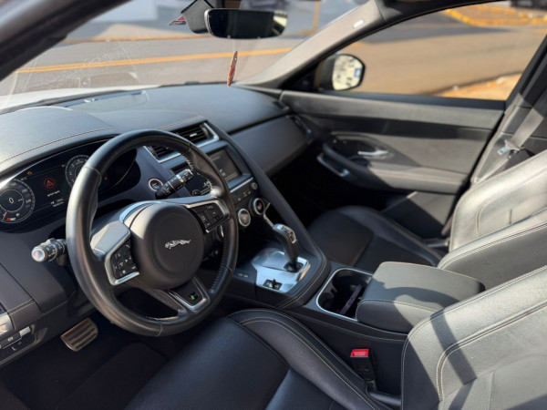 JAGUAR E-Pace 2.0 P250 R-DYNAMIC S AWD TURBO AUTOMÁTICO