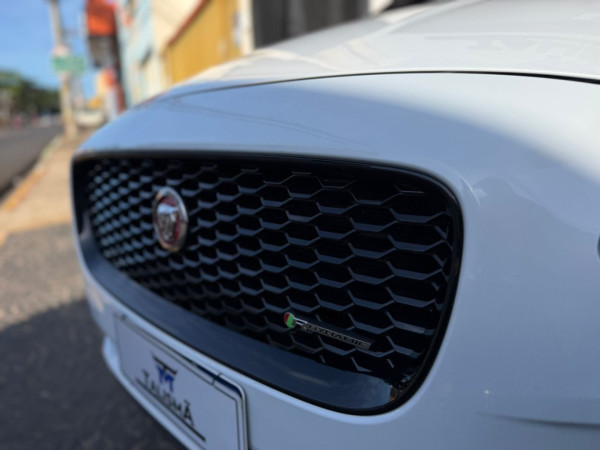 JAGUAR E-Pace 2.0 P250 R-DYNAMIC S AWD TURBO AUTOMÁTICO