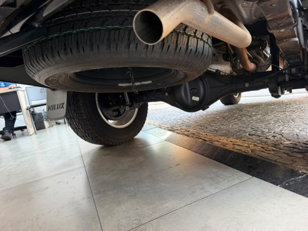 TOYOTA Hilux Caminhonete 2.7 16V 4P SRV FLEX CABINE DUPLA AUTOMÁTICO