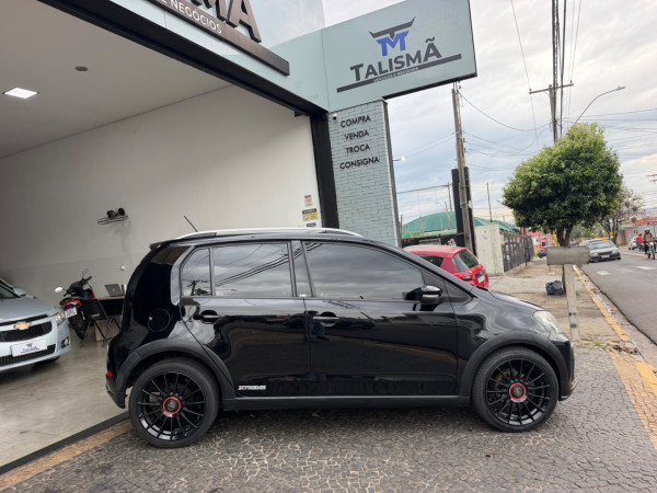 VOLKSWAGEN UP 1.0 4P FLEX 170 TSI XTREME