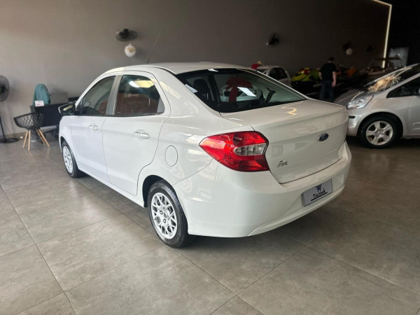 FORD Ka + Sedan 1.0 12V 4P TI-VCT SE PLUS FLEX