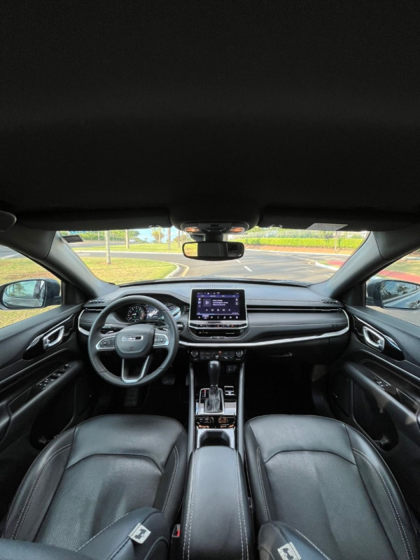 JEEP Compass 1.3 16V 4P FLEX LONGITUDE 80 ANOS T270 TURBO AUTOMÁTICO