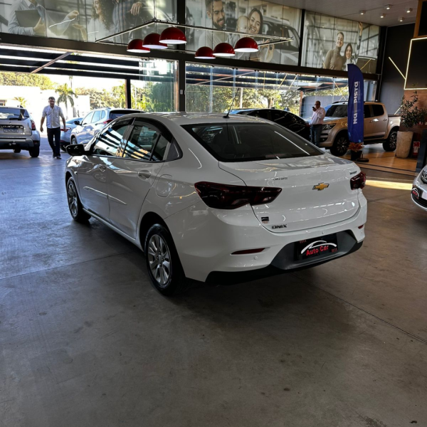 Onix Sedan 1.0 4P FLEX PLUS TURBO AUTOMÁTICO