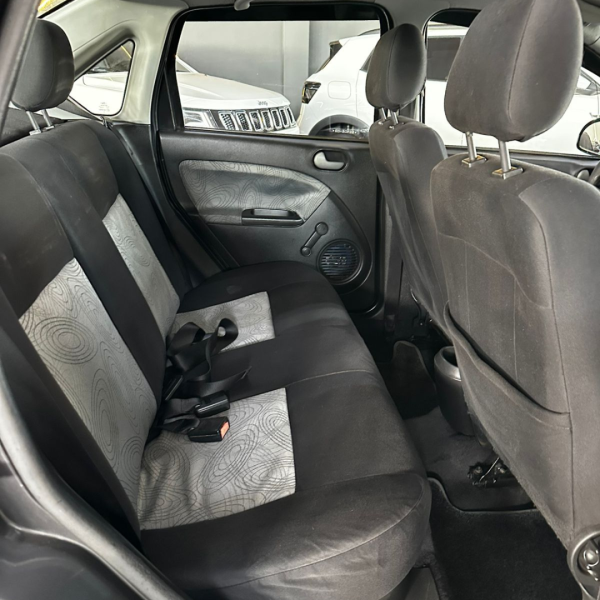 Fiesta Sedan 1.6 4P ROCAM FLEX