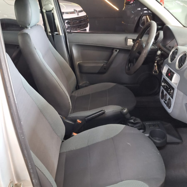 VOLKSWAGEN Gol 1.6 4P G4 POWER FLEX