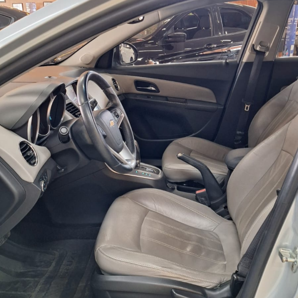 CHEVROLET Cruze Sedan 1.8 16V 4P LT ECOTEC FLEX AUTOMÁTICO CHEVROLET Cruze Sedan 1.8 16V 4P LT ECOTEC FLEX AUTOMÁTICO