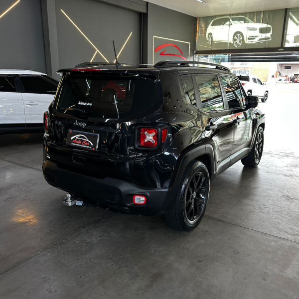 Renegade 1.8 16V 4P FLEX