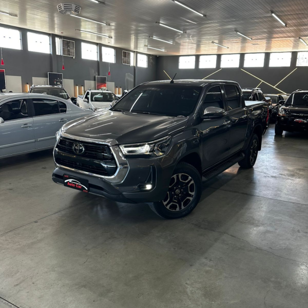 TOYOTA Hilux Caminhonete 2.8 16V SRX 4X4 TURBO DIESEL CABINE DUPLA AUTOMÁTICO
