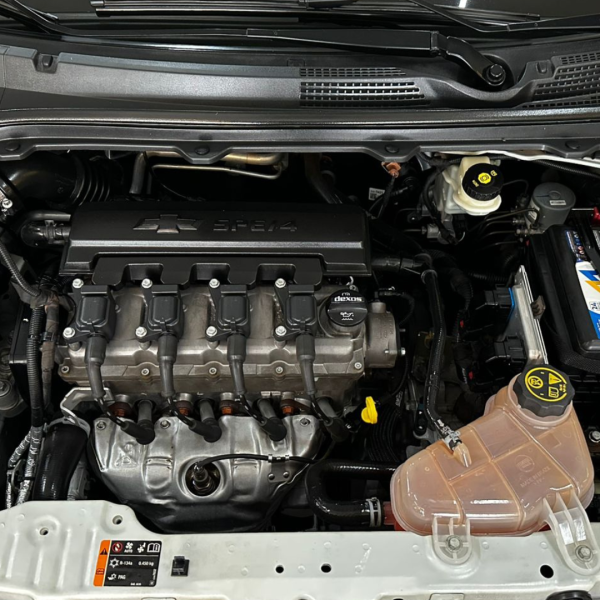 Onix Hatch 1.4 4P FLEX LTZ AUTOMÁTICO