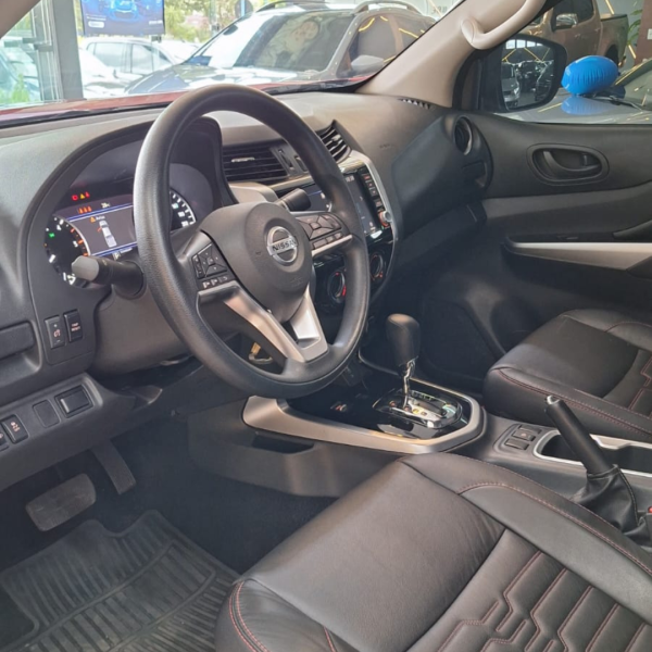 NISSAN Frontier 2.3 ATTACK CABINE DUPLA 4X4 BI-TURBO DIESEL AUTOMÁTICO