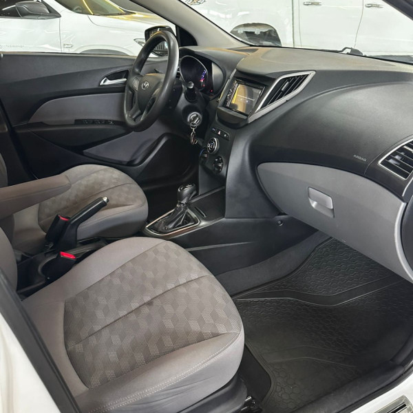 HB 20 Sedan 1.6 16V 4P FLEX COMFORT AUTOMÁTICO