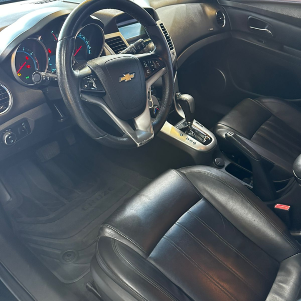 Cruze Hatch 1.8 16V 4P LT SPORT6 FLEX AUTOMÁTICO