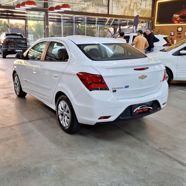 Prisma 1.4 4P LT FLEX AUTOMÁTICO