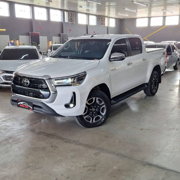 TOYOTA Hilux Caminhonete 2.8 16V SRX 4X4 TURBO DIESEL CABINE DUPLA AUTOMÁTICO