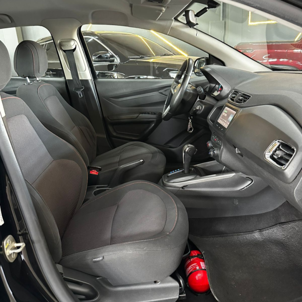 Onix Hatch 1.4 4P FLEX LTZ AUTOMÁTICO