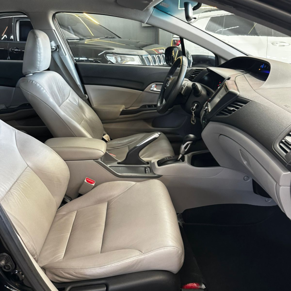 Civic 2.0 16V 4P FLEX LXR AUTOMÁTICO