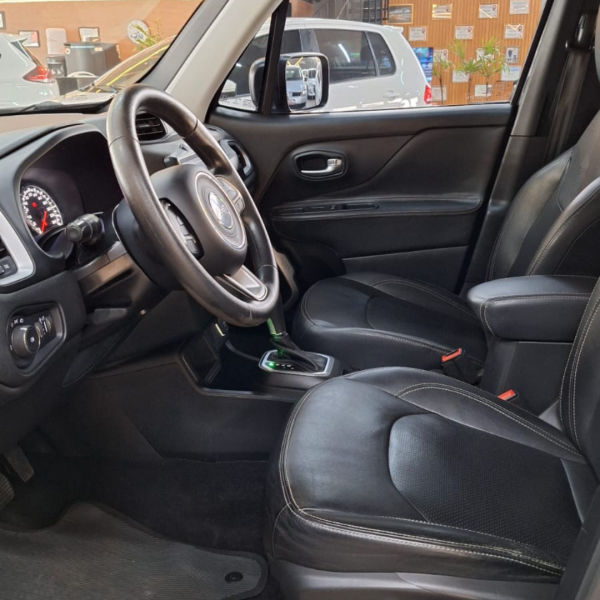 Renegade 1.8 16V 4P FLEX AUTOMÁTICO