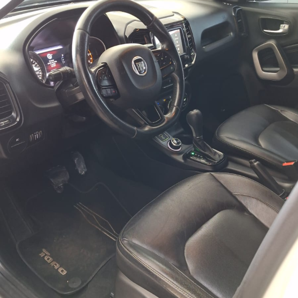 FIAT Toro 2.0 16V 4P 4WD ULTRA TURBO DIESEL AUTOMÁTICO FIAT Toro 2.0 16V 4P 4WD ULTRA TURBO DIESEL AUTOMÁTICO