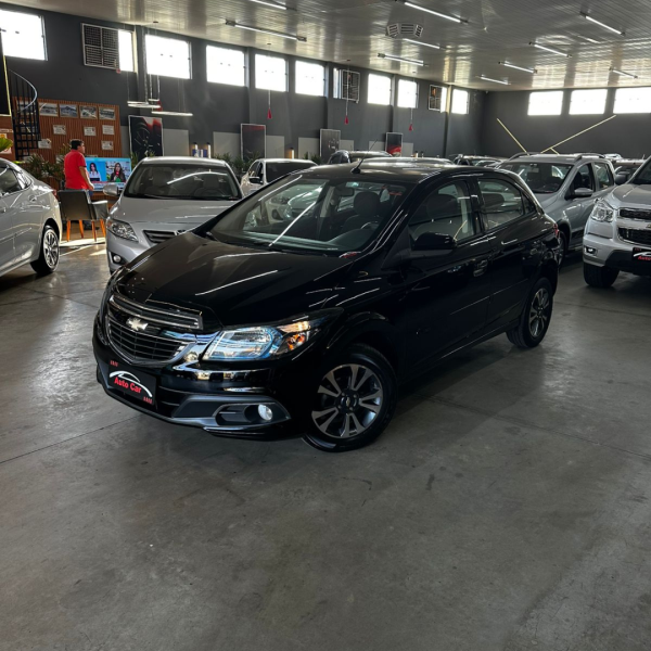 Onix Hatch 1.4 4P FLEX LTZ AUTOMÁTICO