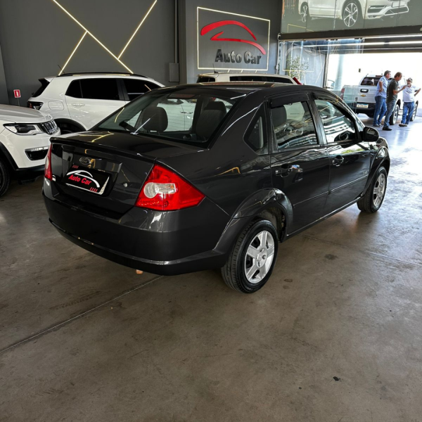 Fiesta Sedan 1.6 4P ROCAM FLEX