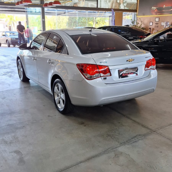 CHEVROLET Cruze Sedan 1.8 16V 4P LT ECOTEC FLEX AUTOMÁTICO CHEVROLET Cruze Sedan 1.8 16V 4P LT ECOTEC FLEX AUTOMÁTICO