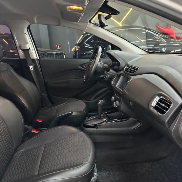 Onix Hatch 1.4 4P FLEX LTZ AUTOMÁTICO