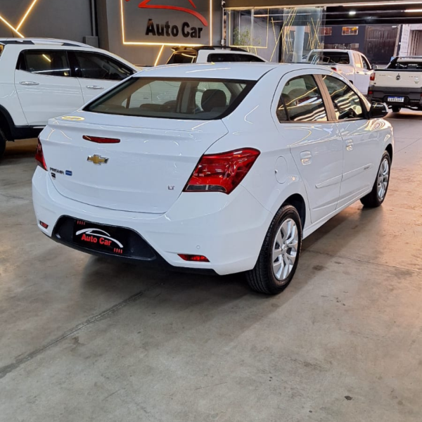 Prisma 1.4 4P LT FLEX AUTOMÁTICO