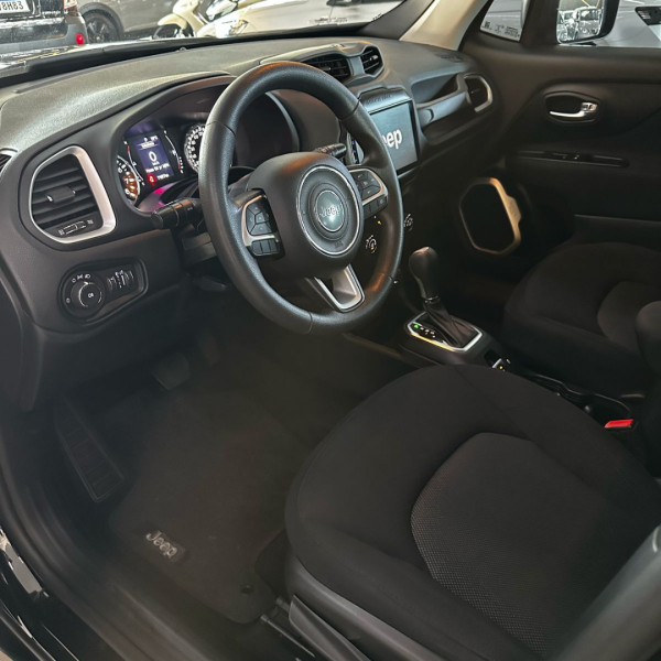 Renegade 1.8 16V 4P FLEX AUTOMÁTICO