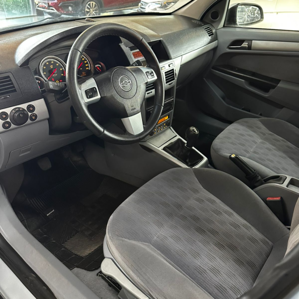 Vectra Sedan 2.0 4P FLEX ELEGANCE