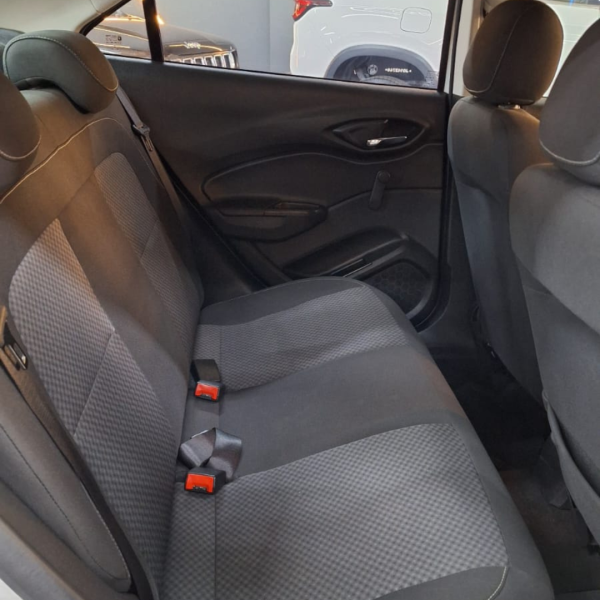 Prisma 1.4 4P LT FLEX AUTOMÁTICO