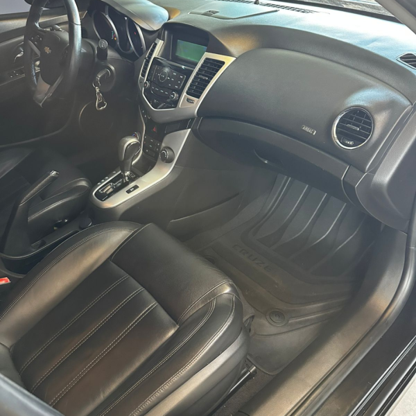 Cruze Hatch 1.8 16V 4P LT SPORT6 FLEX AUTOMÁTICO