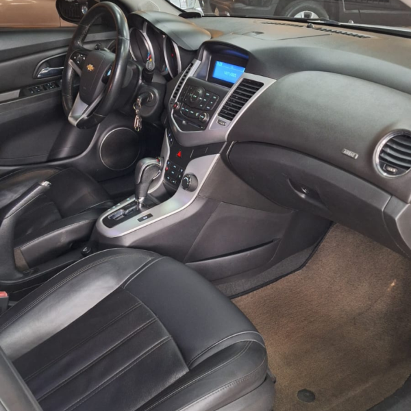 CHEVROLET Cruze Hatch 1.8 16V 4P LT SPORT FLEX AUTOMÁTICO
