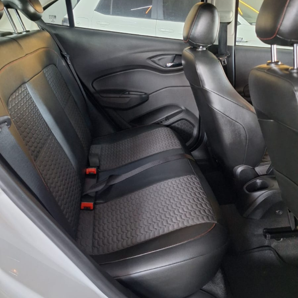Onix Hatch 1.4 4P FLEX LTZ AUTOMÁTICO