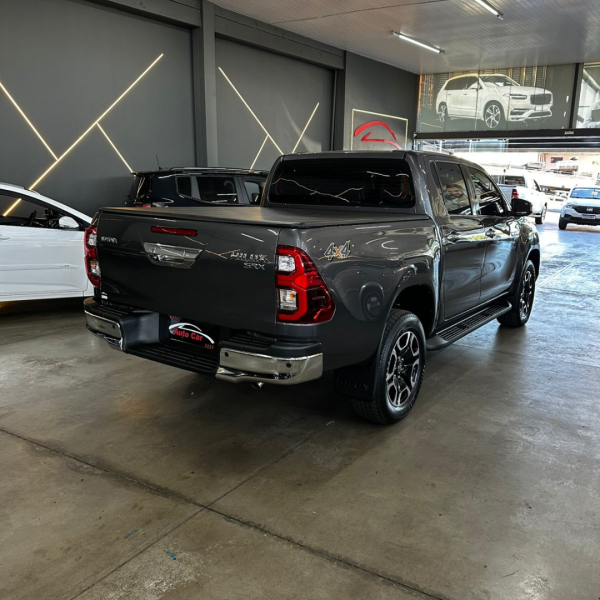 Hilux Caminhonete 2.8 16V SRX 4X4 TURBO DIESEL CABINE DUPLA AUTOMÁTICO