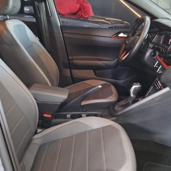 VOLKSWAGEN Nivus 1.0 4P FLEX 200 TSI HIGHLINE AUTOMÁTICO