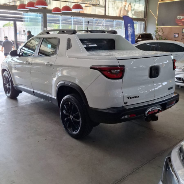 FIAT Toro 2.0 16V 4P 4WD ULTRA TURBO DIESEL AUTOMÁTICO FIAT Toro 2.0 16V 4P 4WD ULTRA TURBO DIESEL AUTOMÁTICO