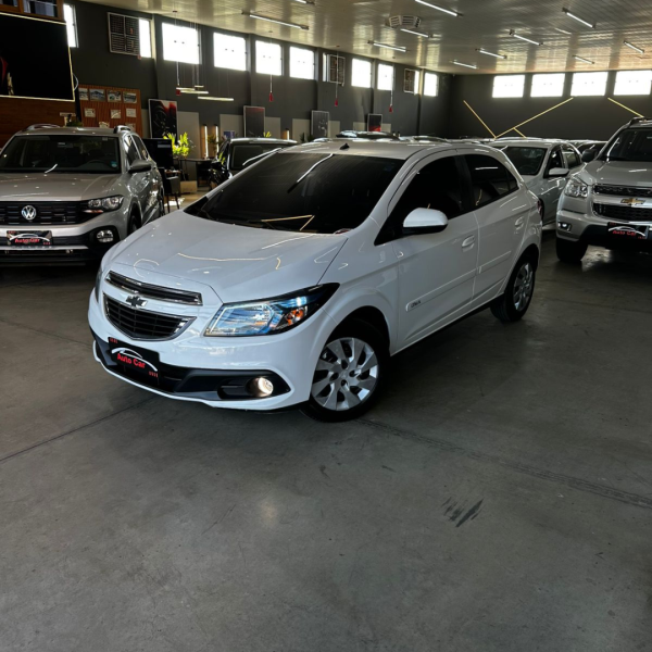 Onix Hatch 1.4 4P FLEX LT