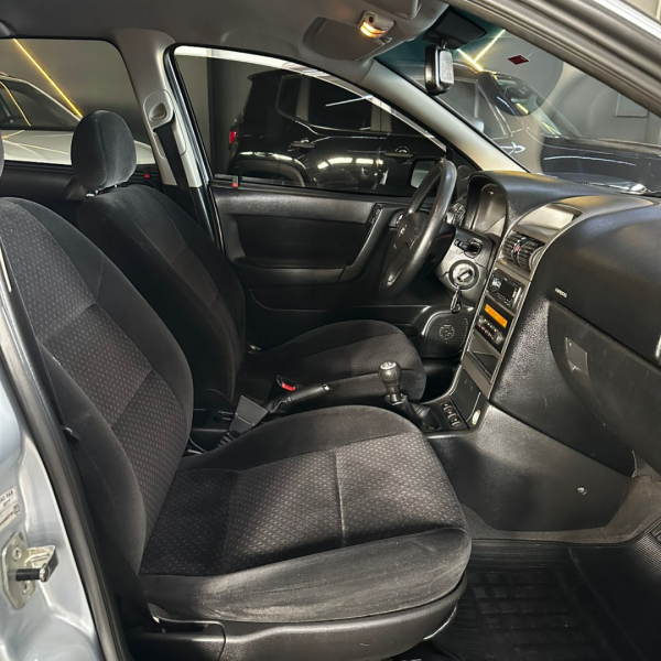 Astra Sedan 2.0 4P FLEX ADVANTAGE