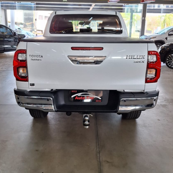 TOYOTA Hilux Caminhonete 2.8 16V SRX 4X4 TURBO DIESEL CABINE DUPLA AUTOMÁTICO
