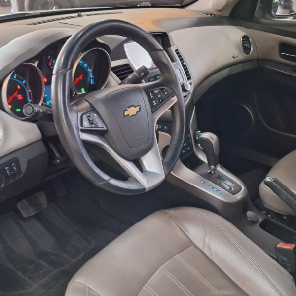 CHEVROLET Cruze Sedan 1.8 16V 4P LT ECOTEC FLEX AUTOMÁTICO CHEVROLET Cruze Sedan 1.8 16V 4P LT ECOTEC FLEX AUTOMÁTICO