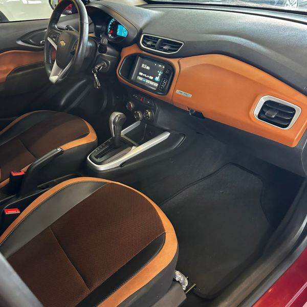 Onix Hatch 1.4 4P FLEX ACTIVE AUTOMÁTICO